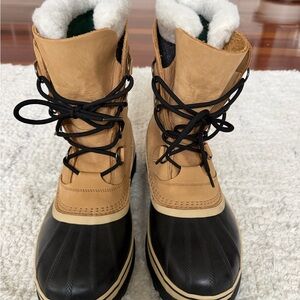 Sorel Men's Tan and Black Snow Boots